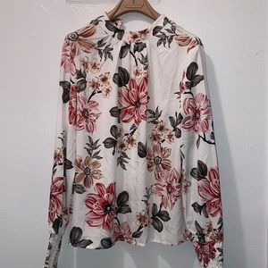 NWOT floral top